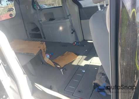 2008 Chrysler Town & Country Touring from USA, damaged, VIN 2A8HR54P68R797152